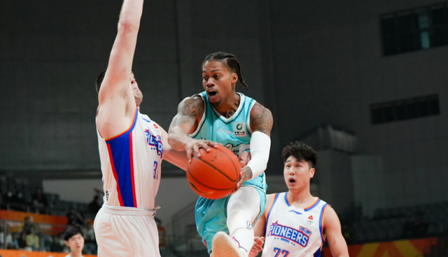 CBA最新消息!托马斯加盟北控男篮,青岛裁掉约瑟夫杨