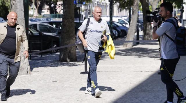 1756882222825088948.png 网页版登录入口-被炒后孤身回 穆里尼奥失魔力 葡萄牙队敢用他吗?