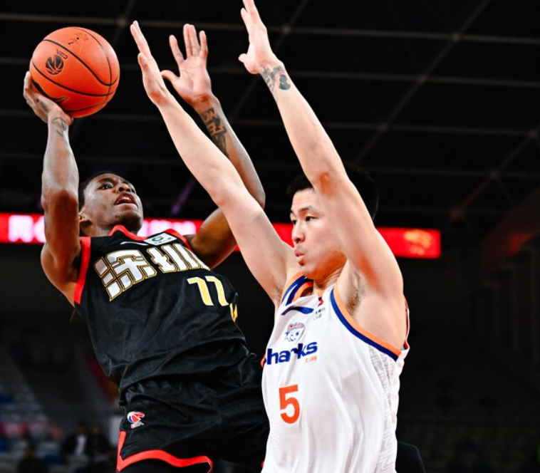 app下载-都怪张镇麟?昔日国手+全明星转会后坐穿冷板凳,场均1.6分1.4板