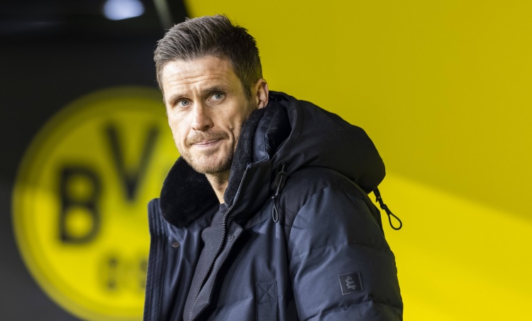 网页版登录入口-德天空：汉堡考虑聘请凯尔出任董事会成员，目前双方尚未接触