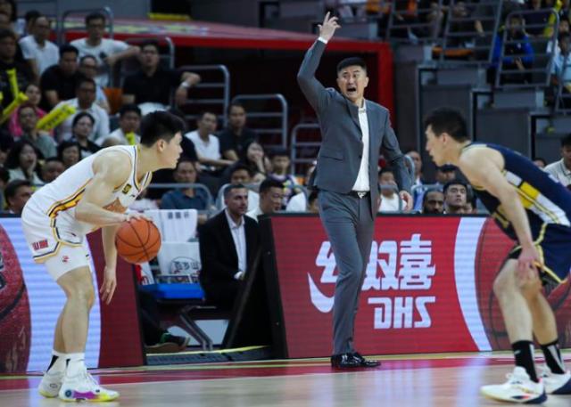 开云体育-外援主宰CBA俱乐部杯？国手缺阵改变争冠格局