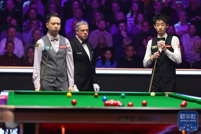 体育视频直播-斯诺克 | 大师赛：吴宜泽战胜肖国栋晋级四强|四分之一决赛|斯诺克大师赛|中国大师赛|比赛|中国选手_新浪体育_新浪新闻