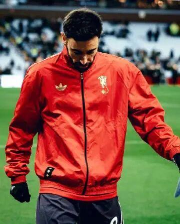 开云体育-记者:B费至少会留到本赛季结束;TA记者谈格雷泽与英力士的会面