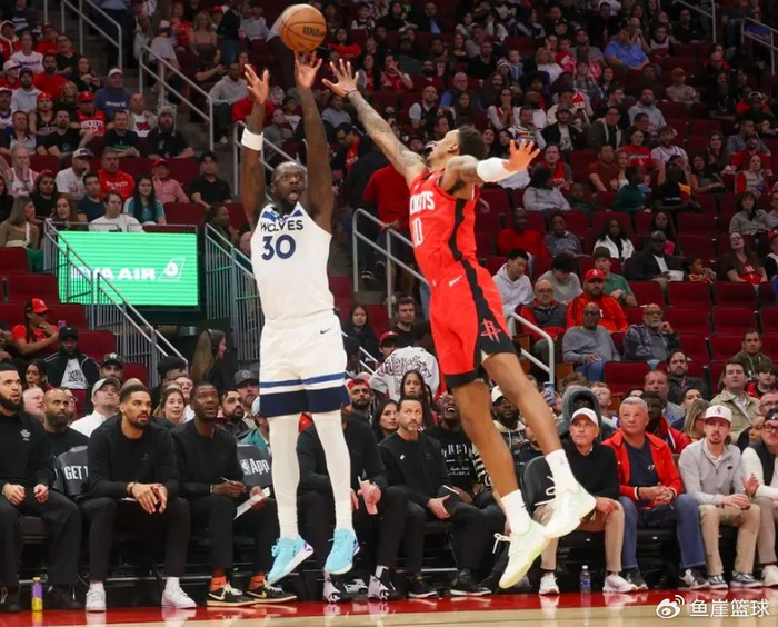 体育视频直播-火箭赢球又出新问题,杜兰特历史第一!申京有功有过,一人成关键|凯文·杜兰特|谢泼德|外线|森林狼|明尼苏达森林狼队_新浪体育_新浪新闻