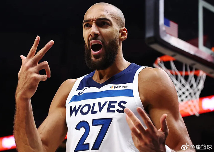 体育视频直播-火箭赢球又出新问题,杜兰特历史第一!申京有功有过,一人成关键|凯文·杜兰特|谢泼德|外线|森林狼|明尼苏达森林狼队_新浪体育_新浪新闻