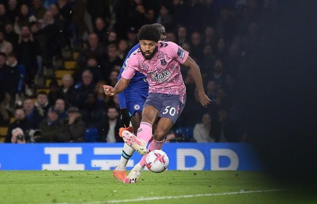 体育视频直播-切尔西自毁长城！波特不善思考，费利克斯不值得买