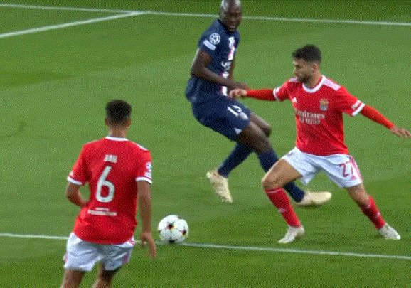 体育视频直播-【欧冠】姆巴佩点射 巴黎主场1比1再平本菲卡