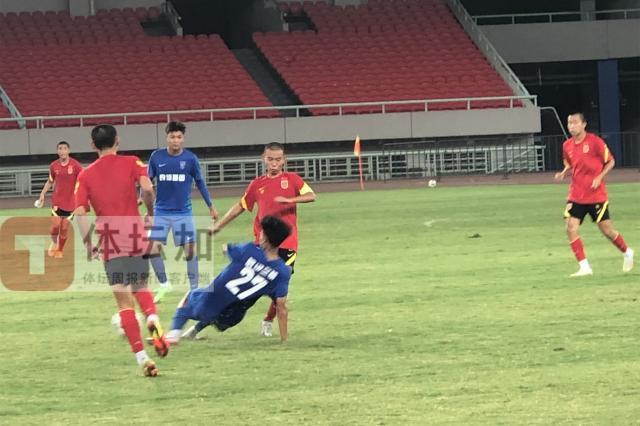 国少第2场热身大胜三镇05梯队 王钰栋2球2助攻