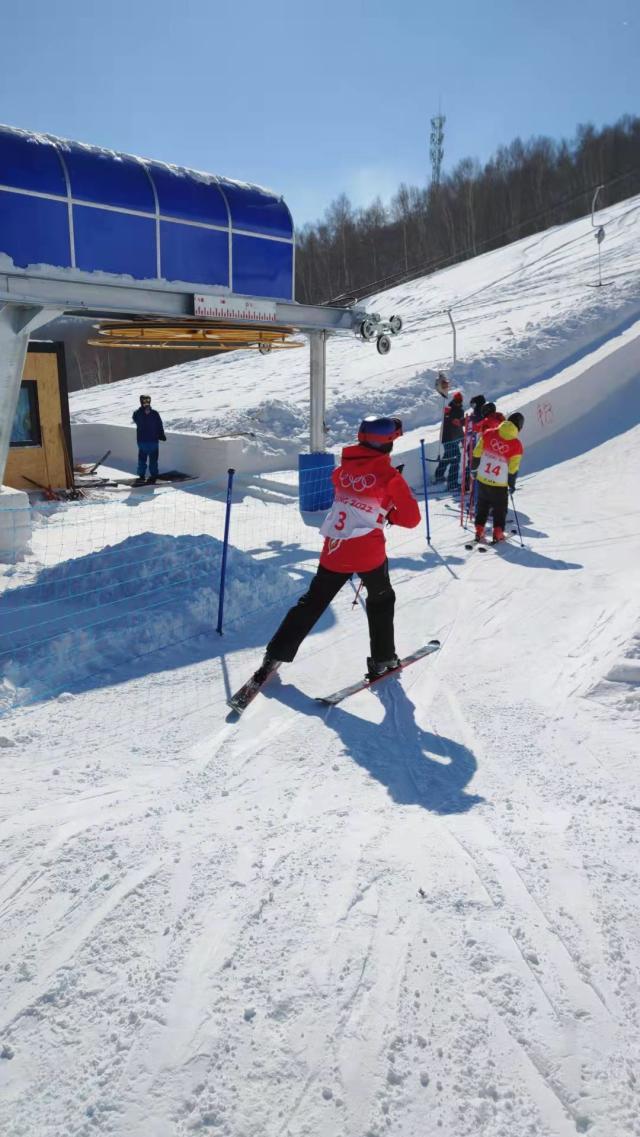 kaiyun 官网-【手记】跟着谷爱凌奔跑：你把韭菜盒子落山下了...